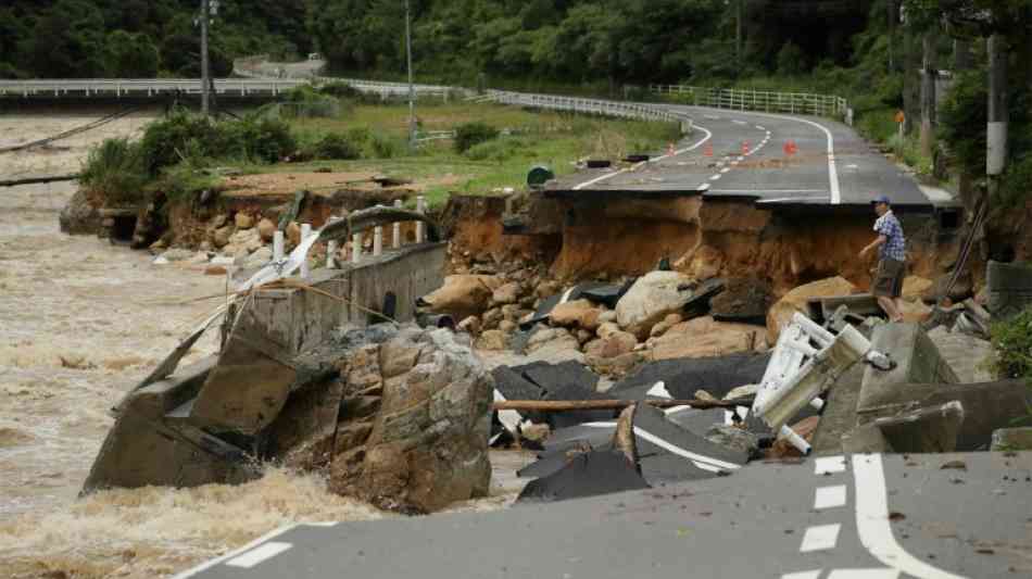 Mindestens 20 Tote bei schweren Unwettern in Japan