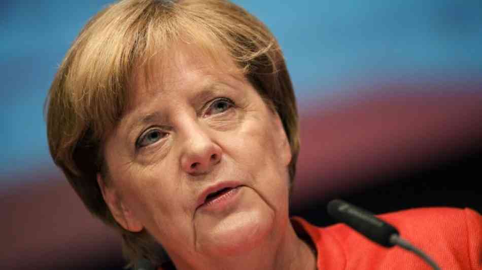 Merkel sieht Autoindustrie vor "Umbruchprozess"