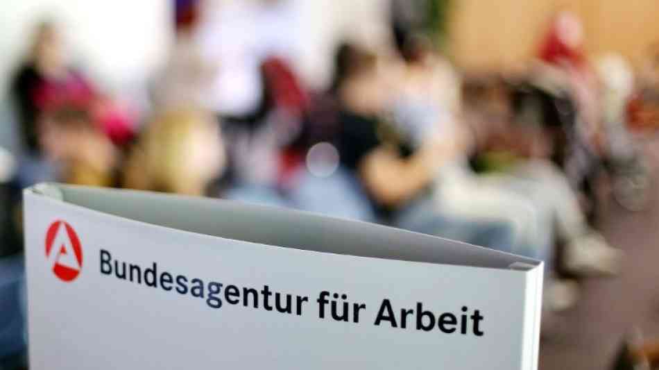 Nachfrage nach Arbeitskräften weiter hoch