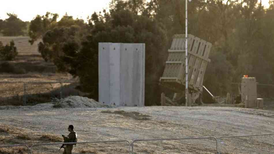 Israelische Luftwaffe greift mehrere Hamas-Einrichtungen im Gazastreifen an