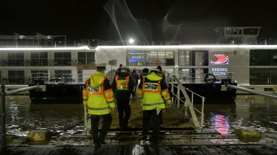 Mindestens sieben Tote bei Schiffsunglück auf der Donau in Budapest