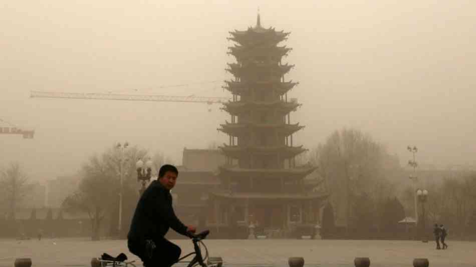 Nordwesten Chinas von heftigem Sandsturm getroffen