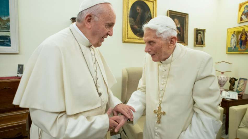 Früherer Papst Benedikt warnt Nachfolger Franziskus vor Aufweichung von Zölibat
