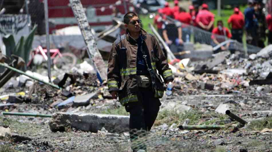 Opferzahl nach Explosionen in Lager f