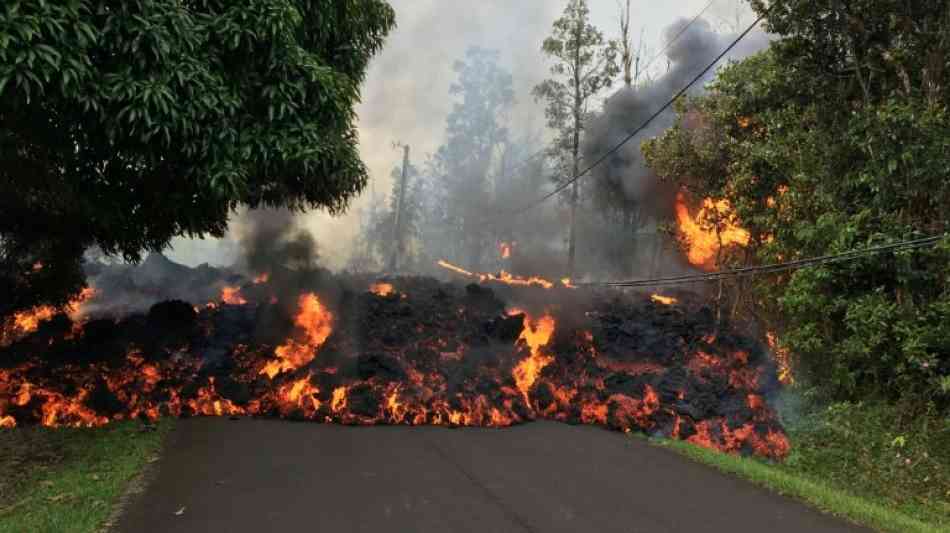 Neue Risse im Boden durch Vulkanausbruch auf Hawaii