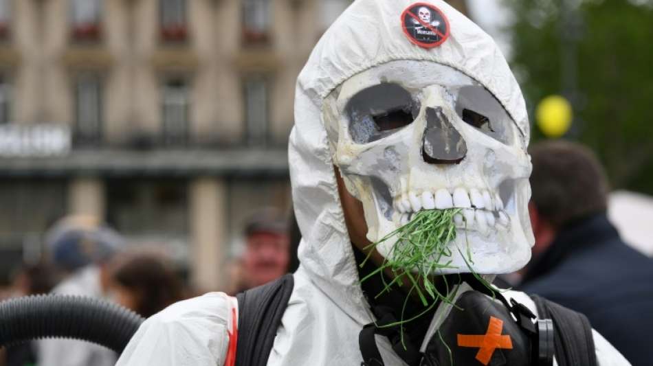 Proteste in Frankreich und Hamburg gegen Monsanto und Bayer