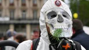 Proteste in Frankreich und Hamburg gegen Monsanto und Bayer