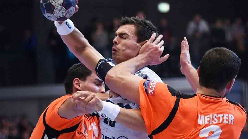 Handball: Flensburg siegt und schließt zum Tabellenführer auf