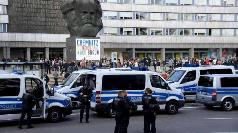 Mehrere hundert Menschen bei erneuten Demonstrationen in Chemnitz