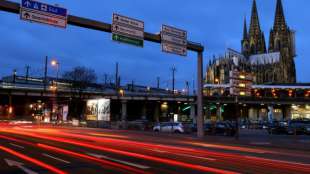 Oberverwaltungsgericht: Kölner Luftreinhalteplan reicht ohne Fahrverbote nicht aus