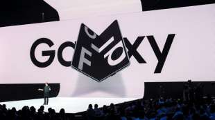 Samsung verschiebt Start von faltbarem Handy Galaxy Fold