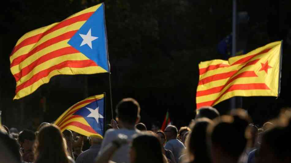 Spanien: Spanische Zentralregierung fordert Wahlen in Katalonien