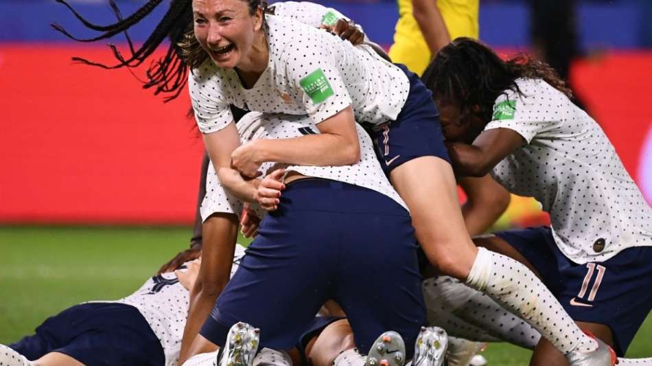 Frauen-WM: Frankreich zittert sich ins Viertelfinale, auch England weiter