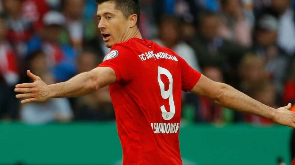 "Noch drei neue Spieler": Lewandowski erhöht Transfer-Druck