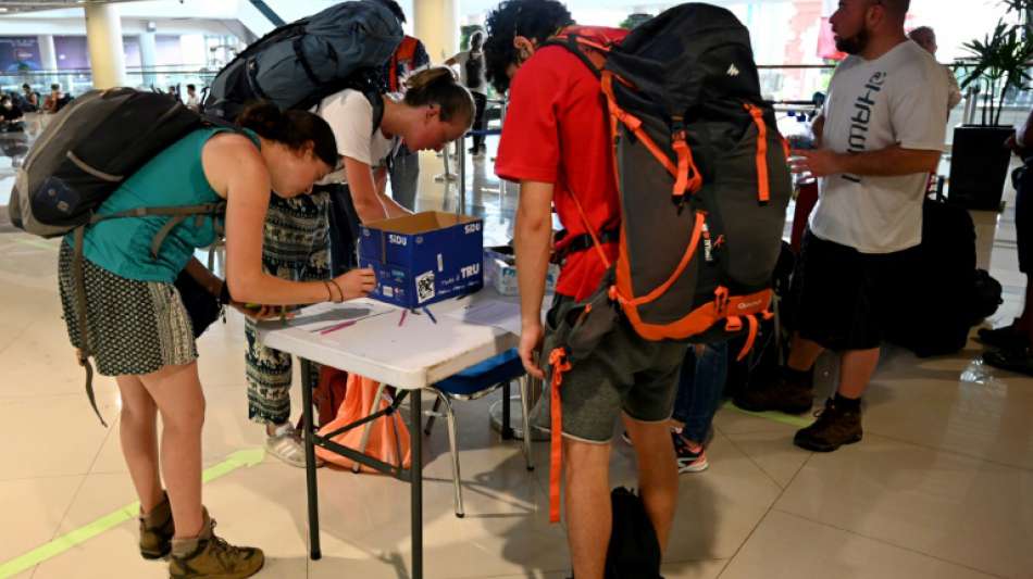 Auf Bali gestrandete europäische Touristen werden ausgeflogen