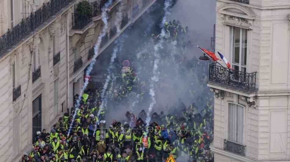 Erste Zusammenstöße bei neuen Protesten der "Gelbwesten" in Paris