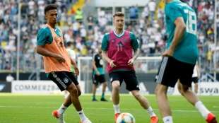 DFB-Team trainiert öffentlich - Volksfeststimmung in Aachen