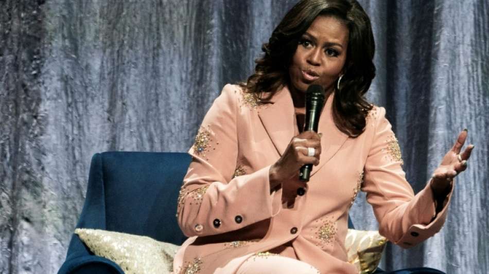 Michelle Obama spricht Parisern bei Hauptstadtbesuch Mut zu
