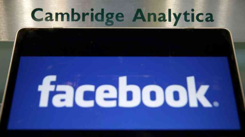 Britische Datenanalysefirma Cambridge Analytica stellt ihre Dienste ein