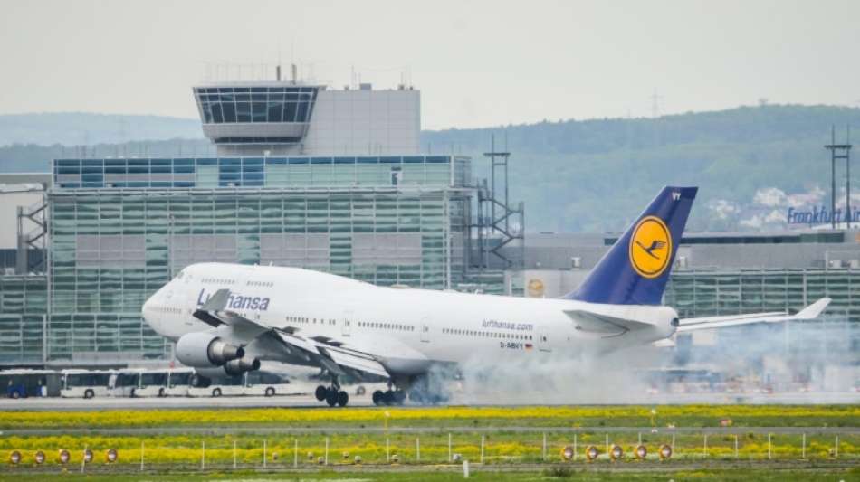 Flugbetrieb am Frankfurter Flughafen wegen Drohne kurzzeitig eingestellt