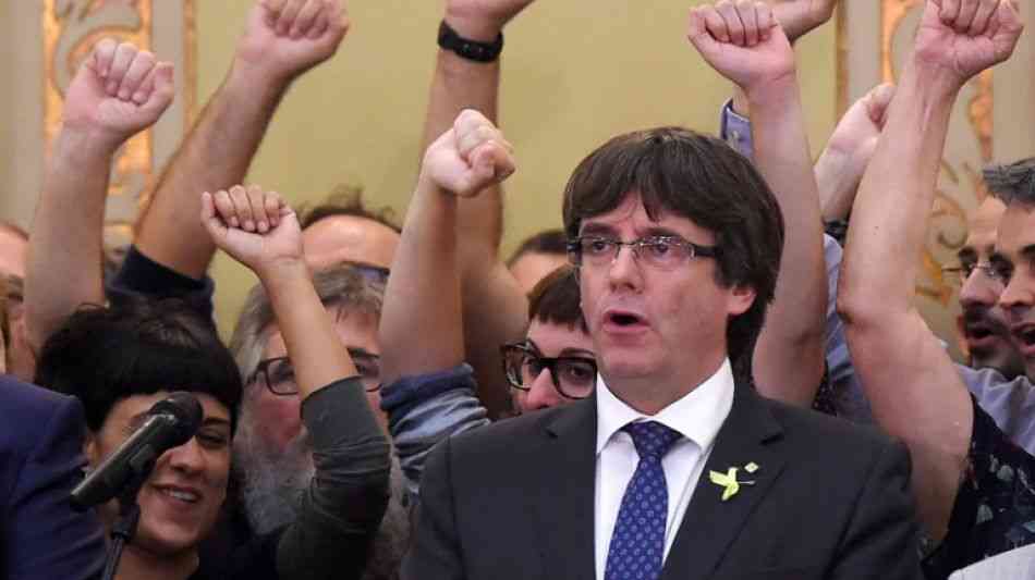 Puigdemont ruft zum "demokratischen Widerstand" gegen Madrid auf