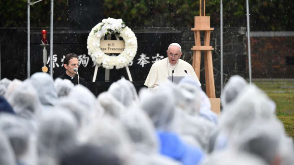 Papst verurteilt bei Besuch in Nagasaki Strategie der atomaren Abschreckung