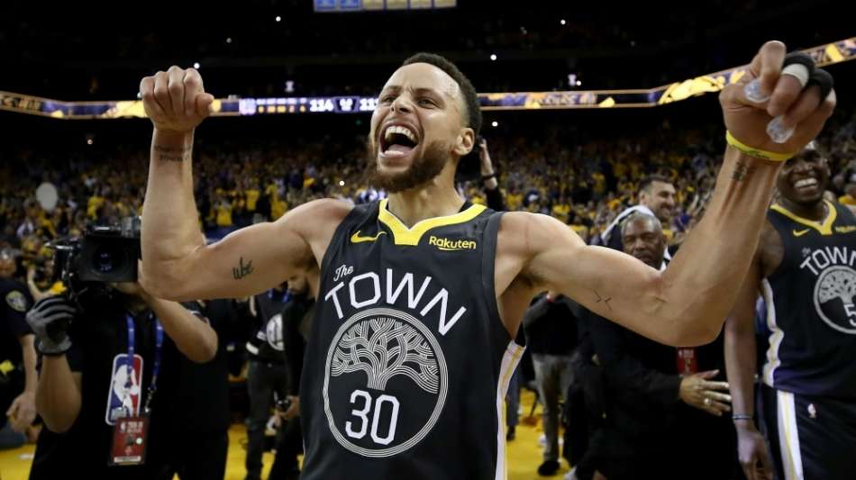 Warriors um Curry haben die halbe Miete - Durant fehlt weiter