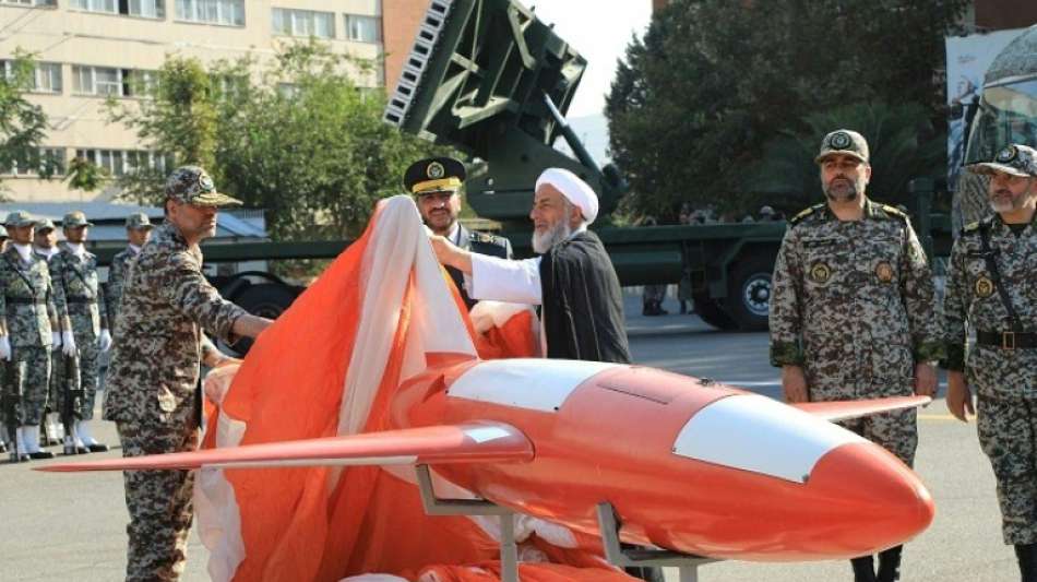 Iran präsentiert neue Kampfdrohne