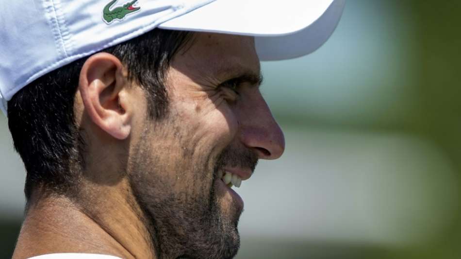 Djokovic zieht in Wimbledon ins Achtelfinale ein 