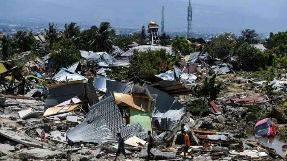 Zahl der Toten durch Erdbeben und Tsunami in Indonesien steigt auf mehr als 1230