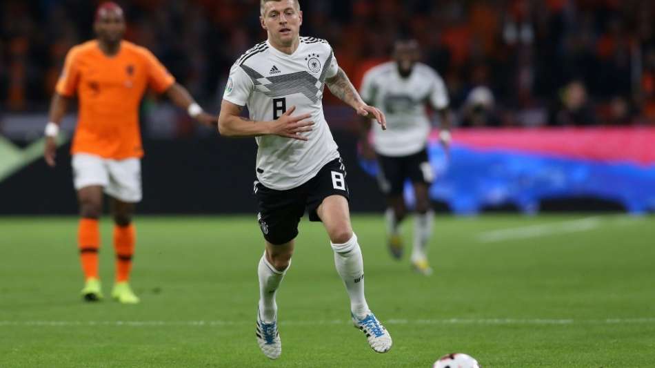 Kroos fordert "viel weniger" Spiele