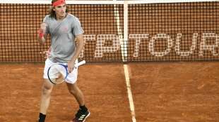 Sieg über Nadal: Zverev-Bezwinger Tsitsipas im Finale von Madrid