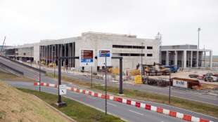 Richtfest für Terminal 2 in Berliner Flughafen BER