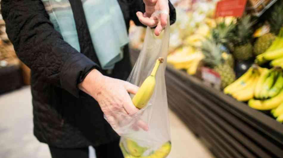 Verbraucher nutzen immer mehr dünne Plastikbeutel für Obst und Gemüse