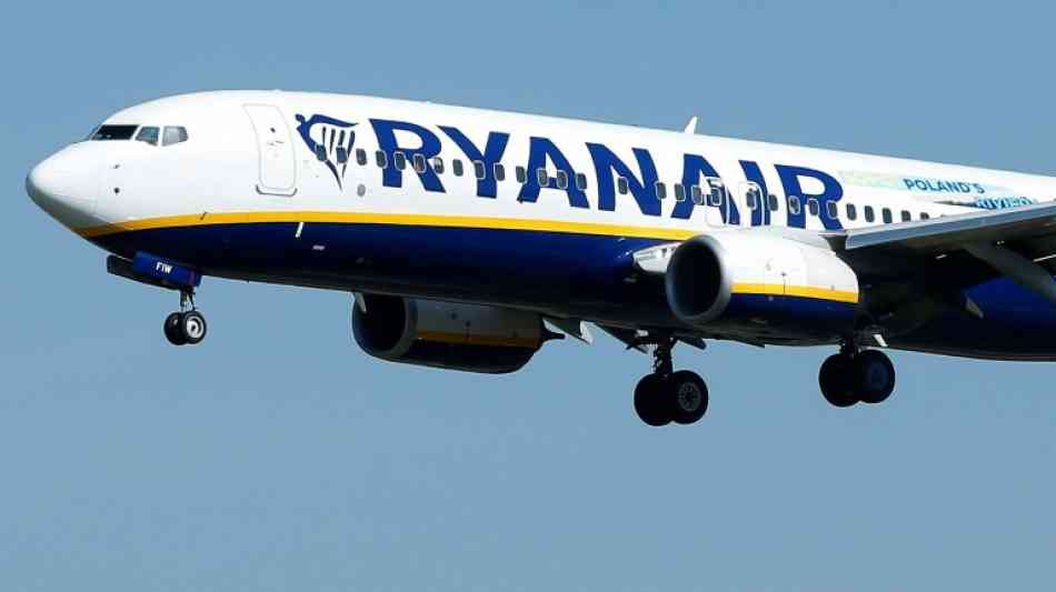 Rechtsstreit: Beschäftigte und Kunden von Ryanair wehren sich