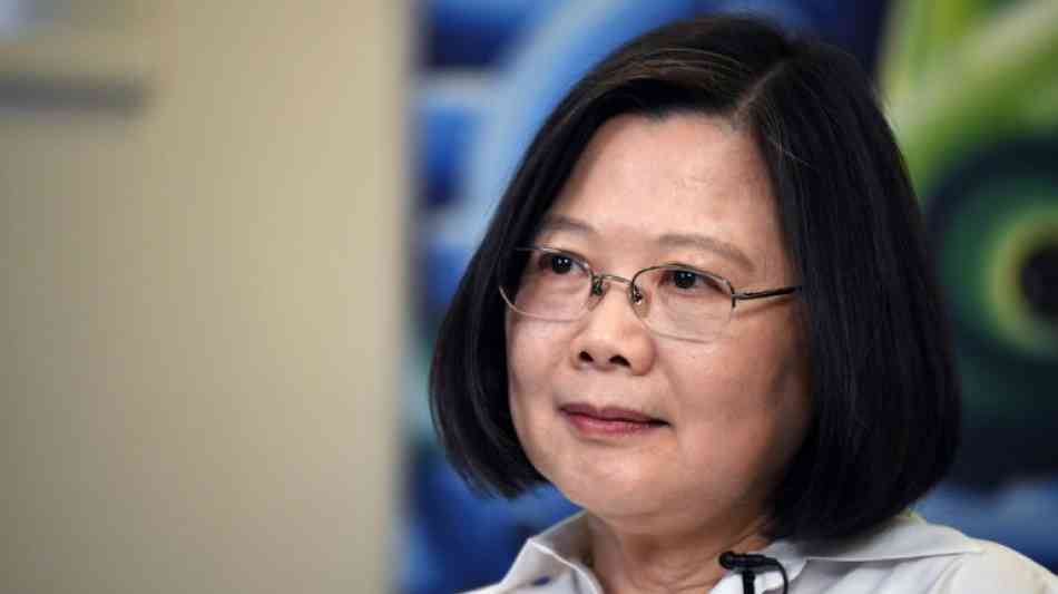 Taiwans Präsidentin Tsai Ing-wen wirft China Destabilisierung vor 