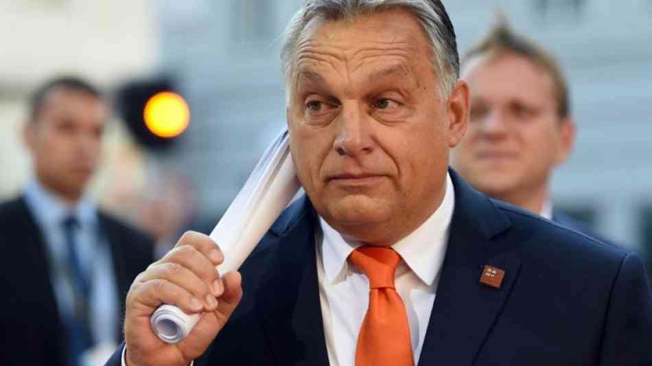 Orban steht wegen Flugreisen zu Fußballspielen in Privatflugzeug unter Druck