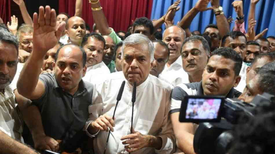 Sri Lanka: Sirisena versucht es gegen Wickremesinghe mit Diktatur