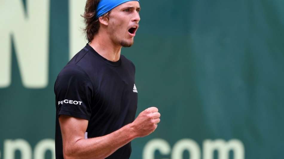 Zverev souverän im Viertelfinale von Halle - Federer glücklich