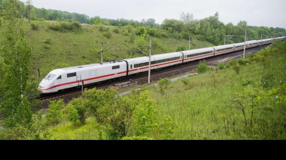 Fernverkehrszüge der Bahn im Mai wieder pünktlicher unterwegs