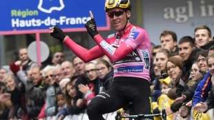 Teunissen gewinnt erste Etappe der Tour de France und holt Gelb