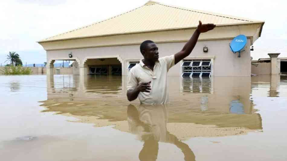 Rund hundert Tote bei schweren Überschwemmungen in Nigeria