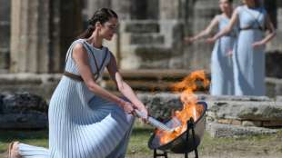 Olympisches Feuer unter Ausschluss der Öffentlichkeit entzündet