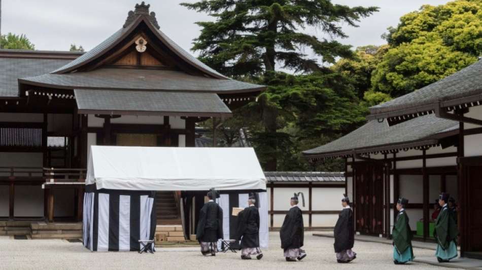 Der Reis für das Erntedankfest des neuen Kaisers wird in Kyoto gepflanzt