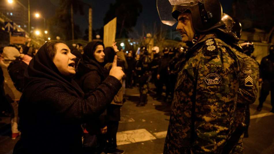 Polizei in Teheran erhielt vor jüngsten Protesten Befehl zur "Zurückhaltung"