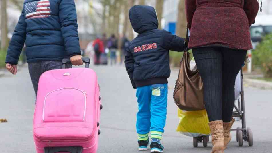 Zahl der Asylsuchenden 2017 in Deutschland wird ver