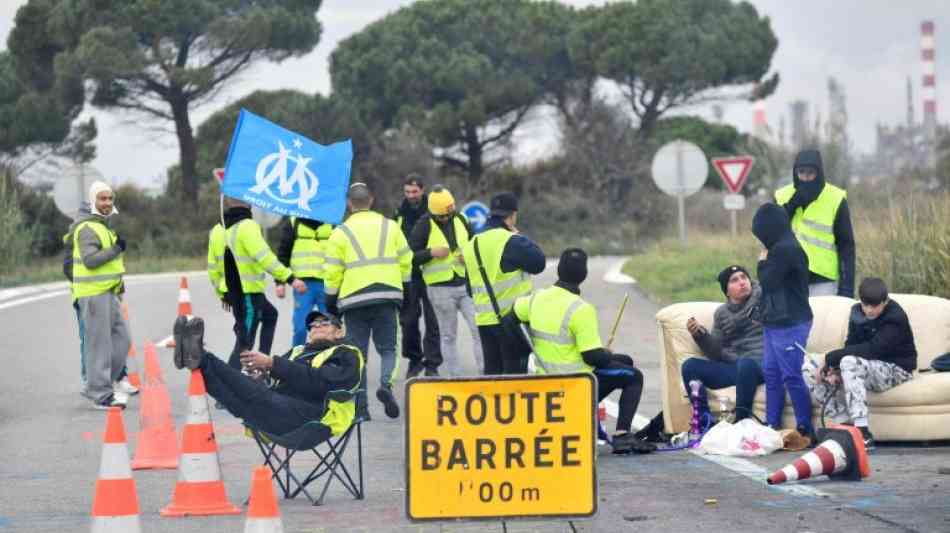 Proteste gegen hohe Spritpreise in Frankreich halten an