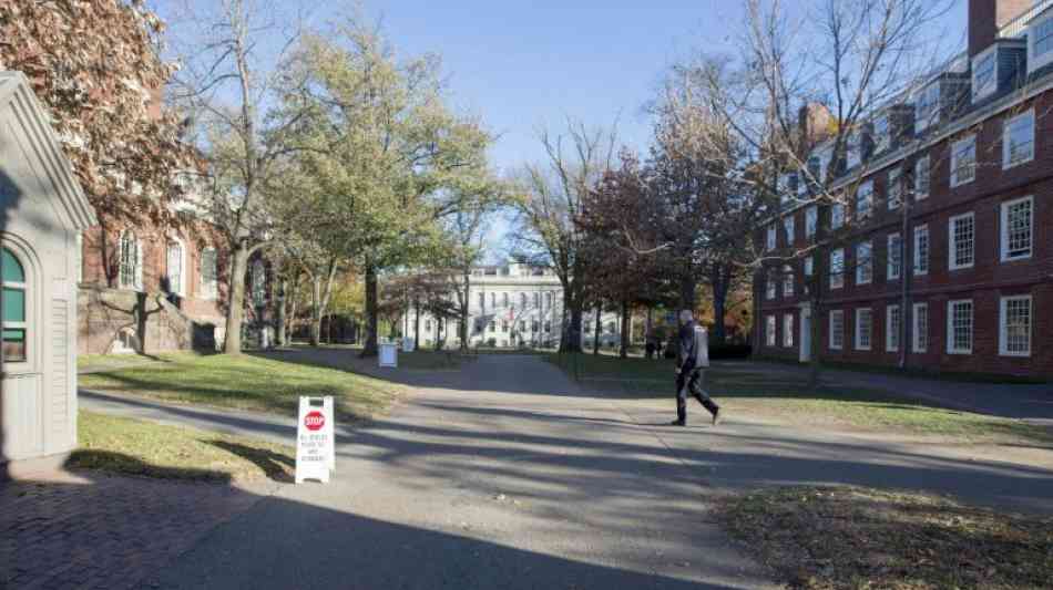 Frau verklagt Universität Harvard wegen Sklavenfotos