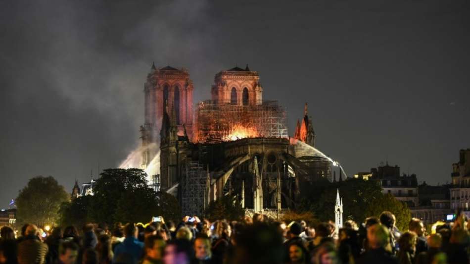 Pariser Feuerwehr: Struktur von Notre-Dame ist "gerettet"