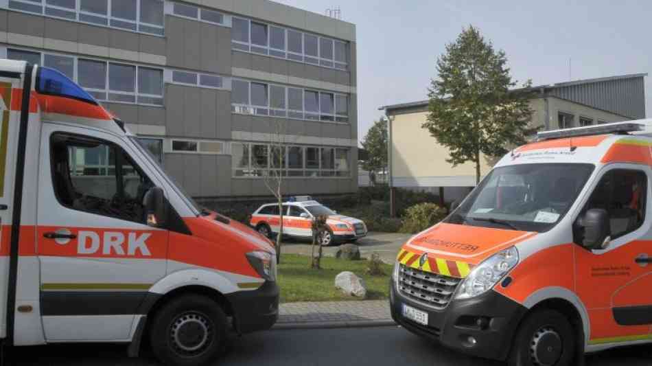 Polizei: 60 Verletzte bei Reizgasattacke in einer hessischen Schule